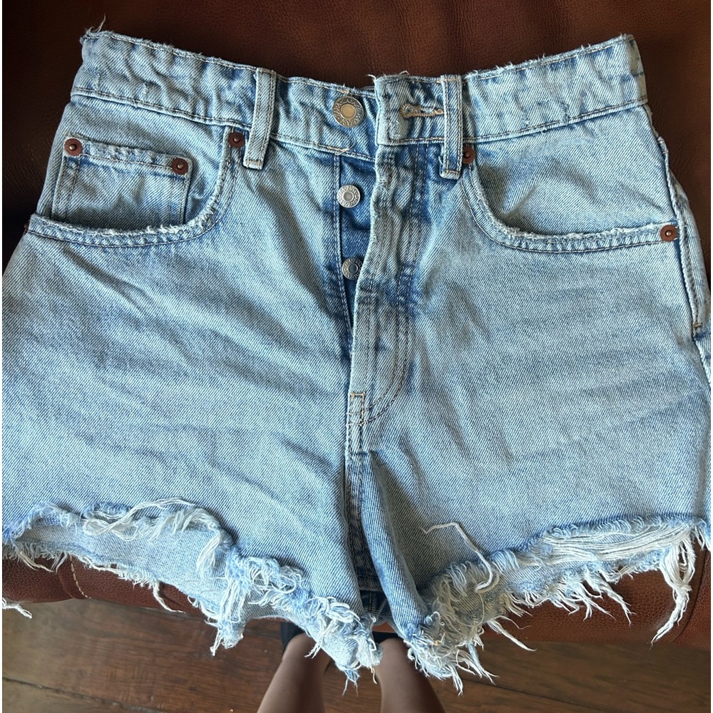 Light wash zara jean shorts